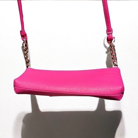 Calvin Klein Pink Saffiano Crossbody Crossbody Purse Bag; Gold Chain Strap - Picture 5 of 9